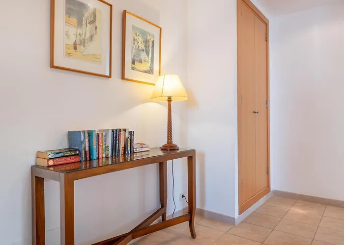 Apartamento Talaia Bajos A *