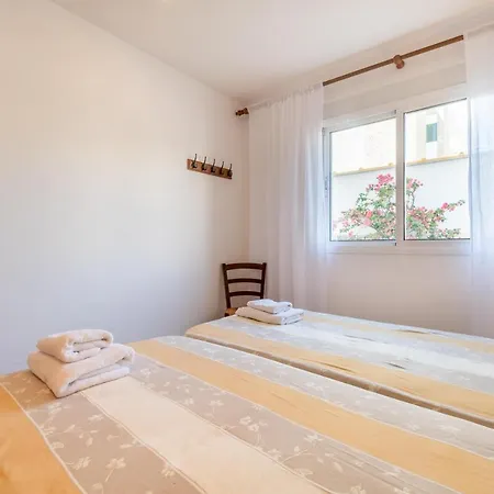 Talaia Bajos A Apartment *